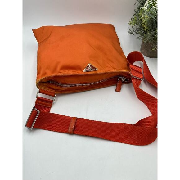 PRADA BT7372 Tessuto Shoulder
Bag Cross Body Messenger Bag Nylon
Orange Unisex - Picture 9 of 15